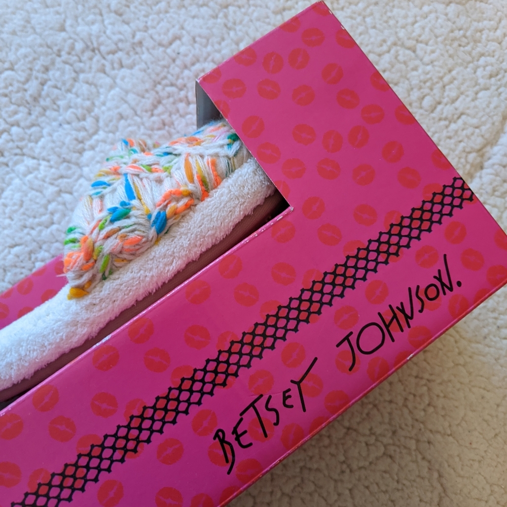 Betsey Johnson Slippers - Picture 2 of 6